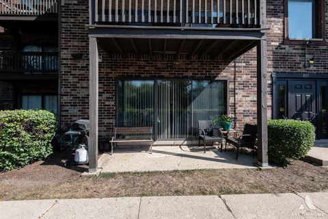 Tiny photo for 835 Waterview Circle #2, Vernon Hills, IL 60061 (MLS # 12491261)