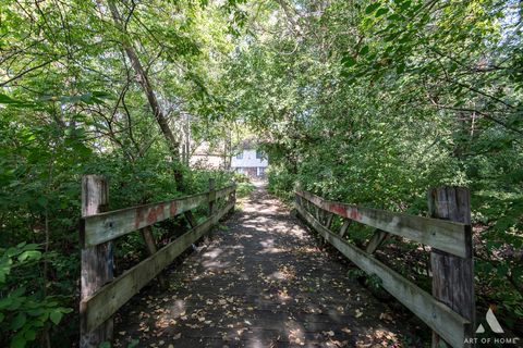 Tiny photo for 835 Waterview Circle #2, Vernon Hills, IL 60061 (MLS # 12491261)