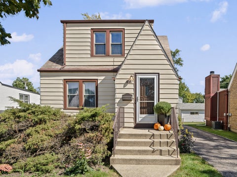 Tiny photo for 4107 Wagner Avenue, Schiller Park, IL 60176 (MLS # 12774005)
