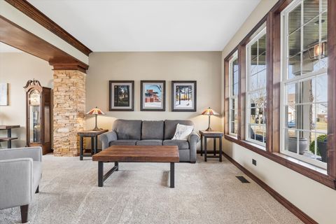 Tiny photo for 1 Mckenzie Court, Lake In The Hills, IL 60156 (MLS # 12619636)