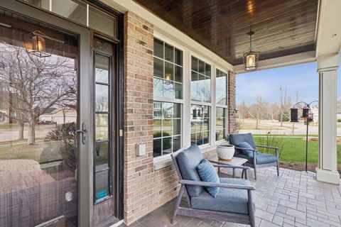 Tiny photo for 1 Mckenzie Court, Lake In The Hills, IL 60156 (MLS # 12619636)