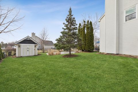 Tiny photo for 1 Mckenzie Court, Lake In The Hills, IL 60156 (MLS # 12619636)