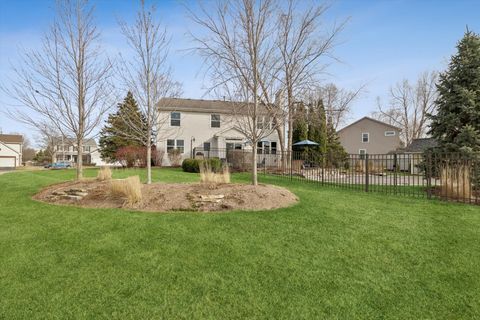 Tiny photo for 1 Mckenzie Court, Lake In The Hills, IL 60156 (MLS # 12619636)