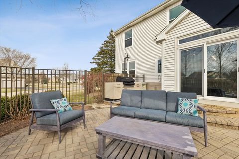 Tiny photo for 1 Mckenzie Court, Lake In The Hills, IL 60156 (MLS # 12619636)