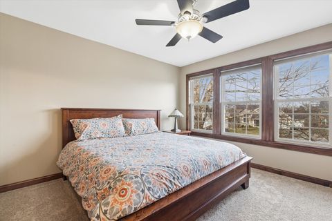 Tiny photo for 1 Mckenzie Court, Lake In The Hills, IL 60156 (MLS # 12619636)