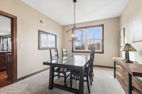 Tiny photo for 1 Mckenzie Court, Lake In The Hills, IL 60156 (MLS # 12619636)