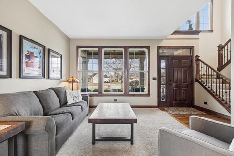 Tiny photo for 1 Mckenzie Court, Lake In The Hills, IL 60156 (MLS # 12619636)