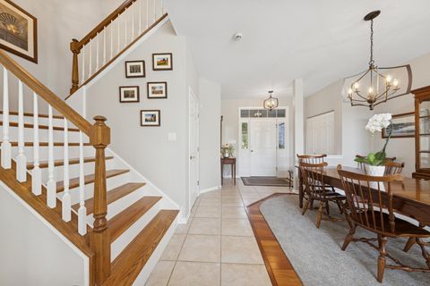Tiny photo for 6213 Edgebrook Lane, Indian Head Park, IL 60525 (MLS # 12459854)
