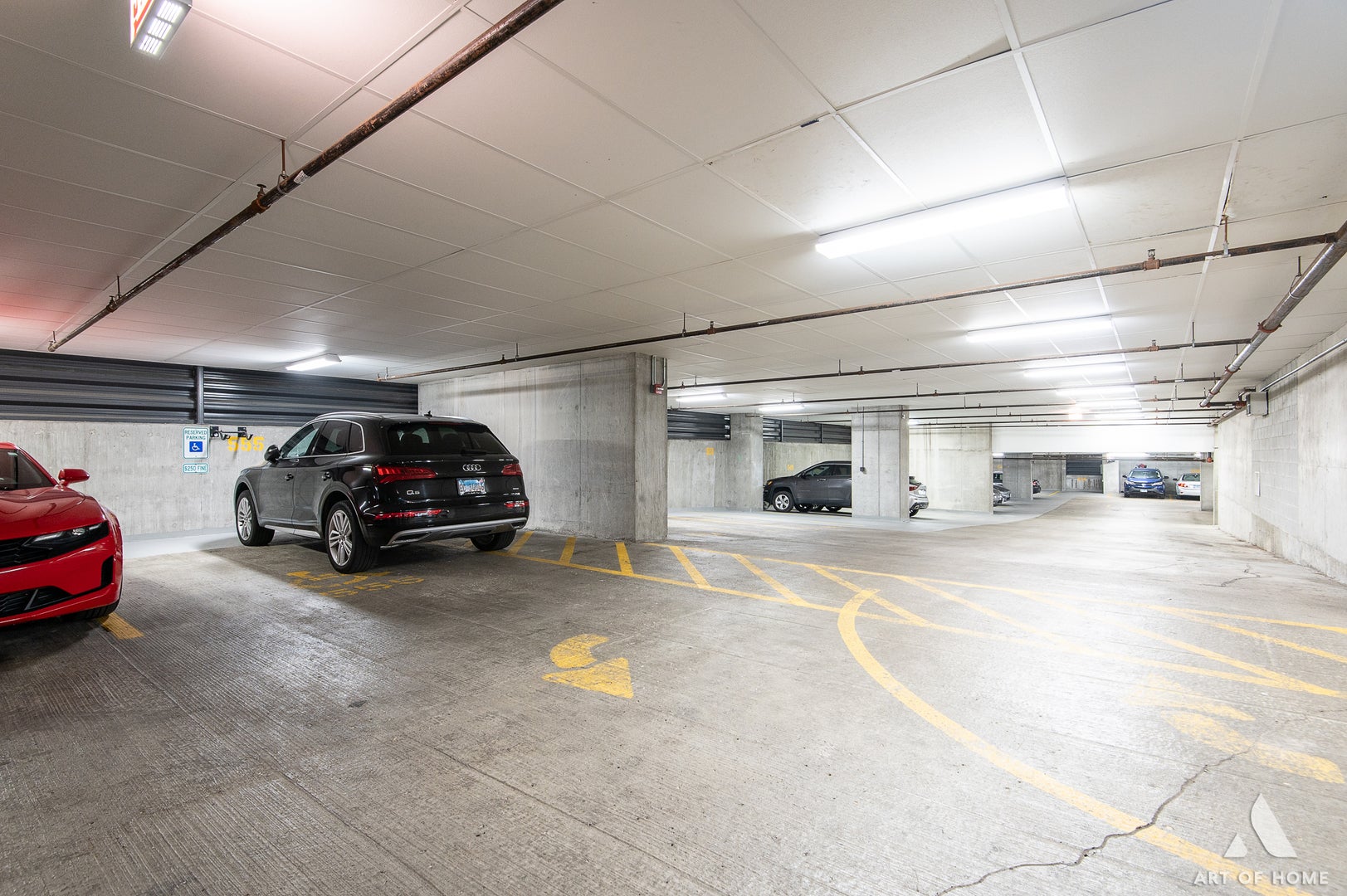 235 W Van Buren Street P-555