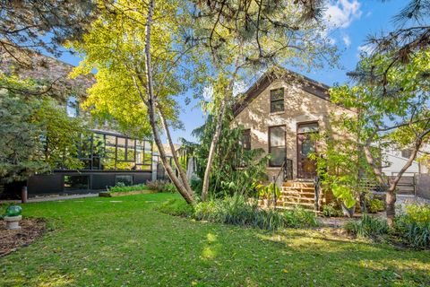 Tiny photo for 1646 N Leavitt Street, Chicago, IL 60647 (MLS # 12575331)