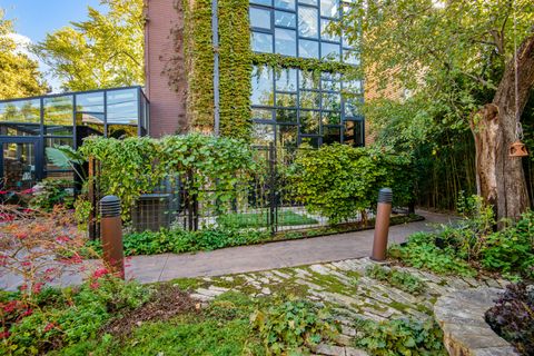 Tiny photo for 1646 N Leavitt Street, Chicago, IL 60647 (MLS # 12575331)