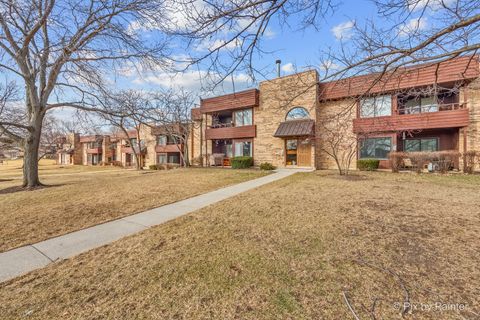 Tiny photo for 1354 N Sterling Avenue #103, Palatine, IL 60067 (MLS # 12581949)