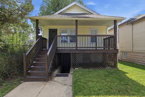 Photo of 11317 S Carpenter Street, Chicago, IL 60643 (MLS # 12677976)