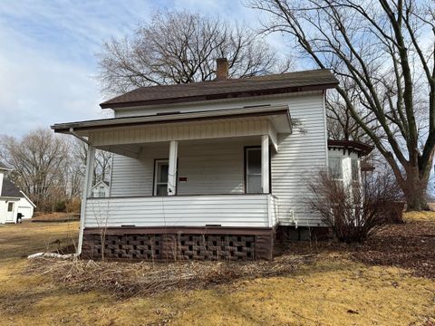 Tiny photo for 302 E 2nd Street, Prophetstown, IL 61277 (MLS # 12585163)