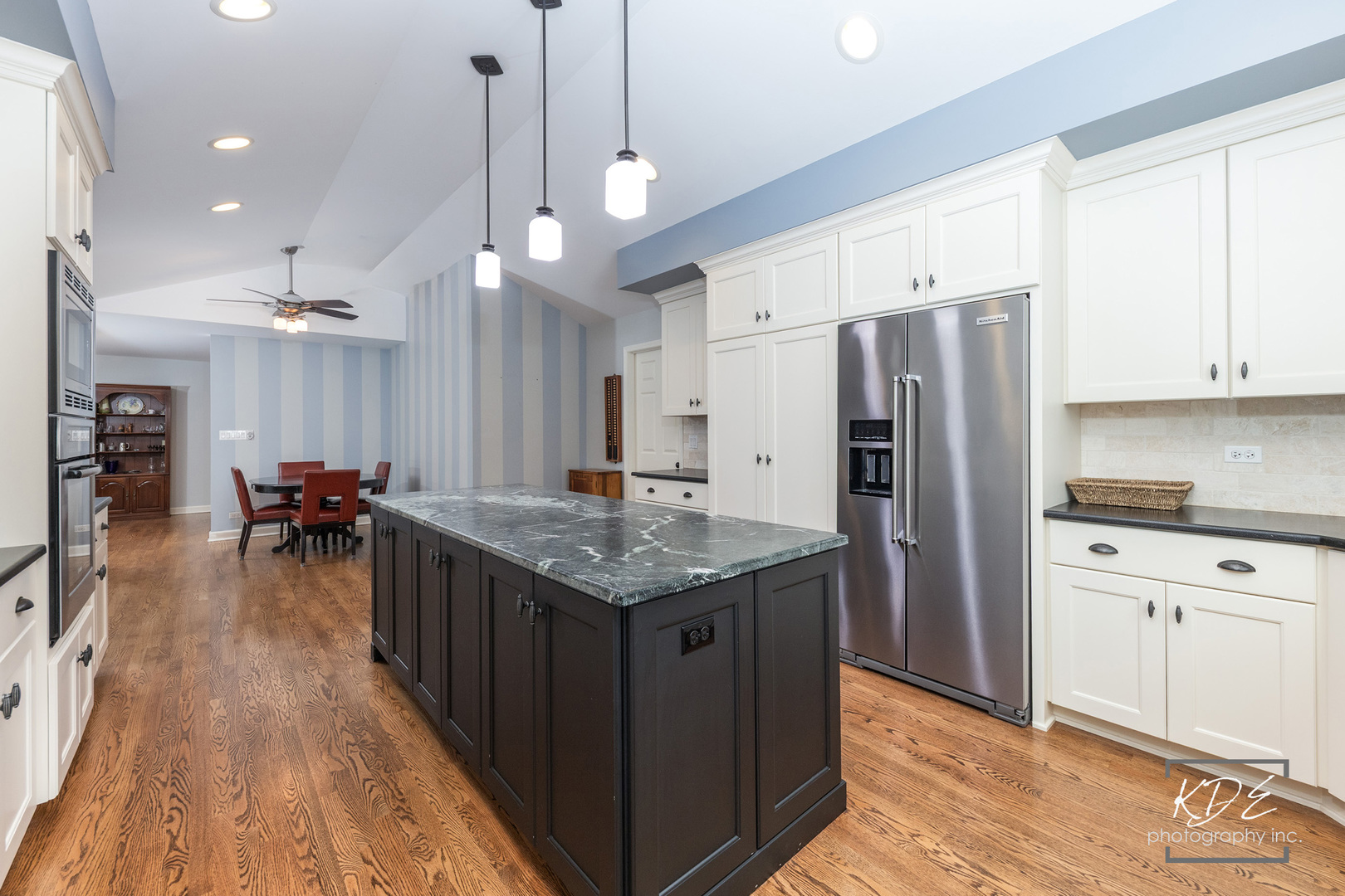 1126 Kings Point Court