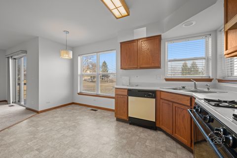 Tiny photo for 642 Nichole Lane, Geneva, IL 60134 (MLS # 12579151)