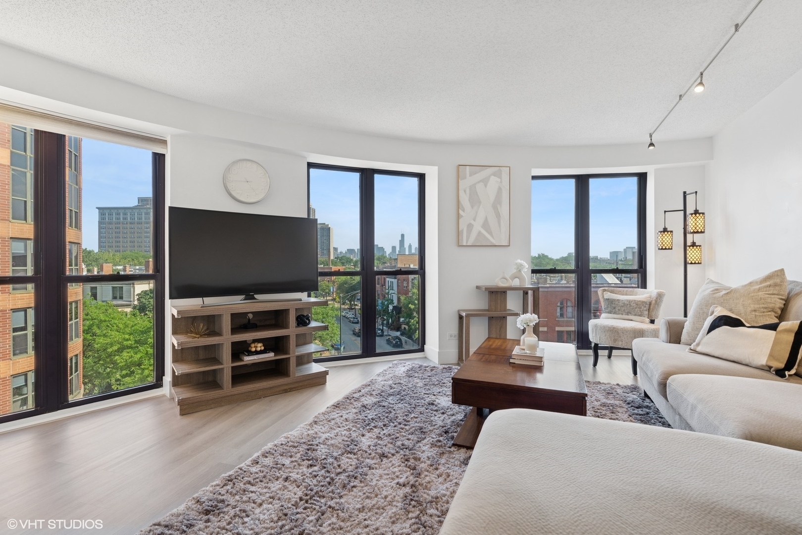 350 W Belden Avenue 512