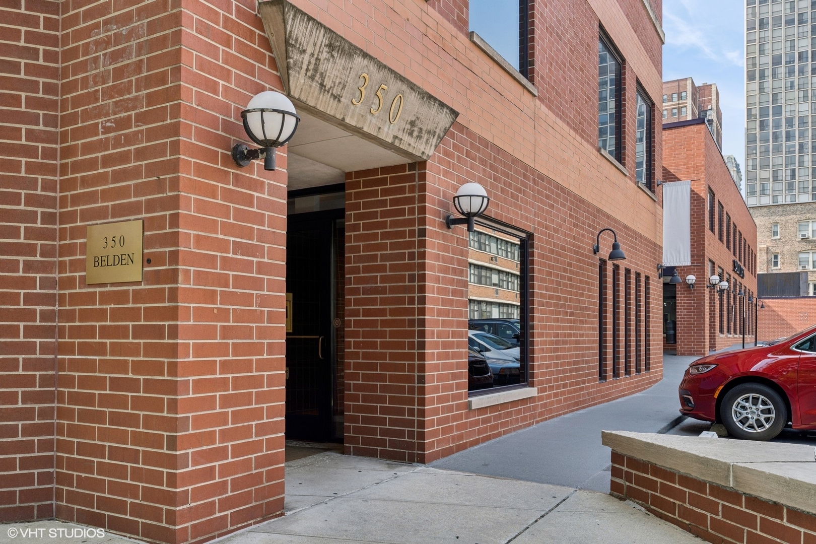 350 W Belden Avenue 512