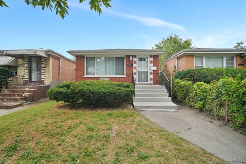 Photo of 1146 E 90th Street, Chicago, IL 60619 (MLS # 12764367)