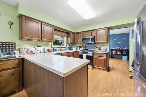 Tiny photo for 4705 Elm Street, Lisle, IL 60532 (MLS # 12487889)