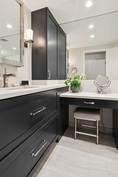 Tiny photo for 161 E Chicago Avenue #33A, Chicago, IL 60611 (MLS # 12567346)