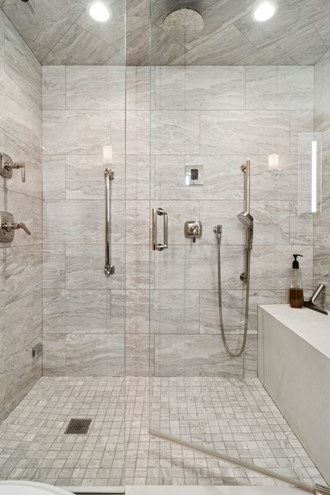 Tiny photo for 161 E Chicago Avenue #33A, Chicago, IL 60611 (MLS # 12567346)