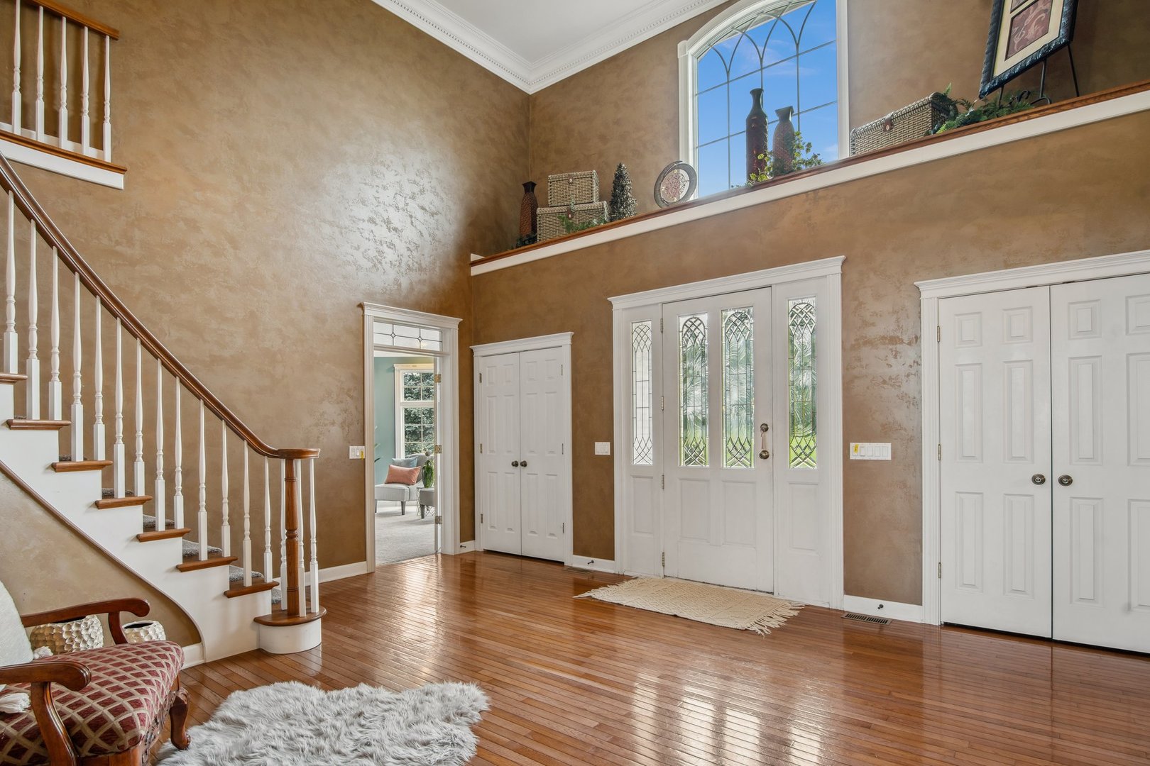 42W201 Silver Glen Road