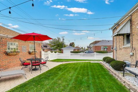 Tiny photo for 5101 N Neva Avenue, Chicago, IL 60656 (MLS # 12510455)