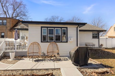Tiny photo for 9525 Parkside Avenue, Oak Lawn, IL 60453 (MLS # 12608584)
