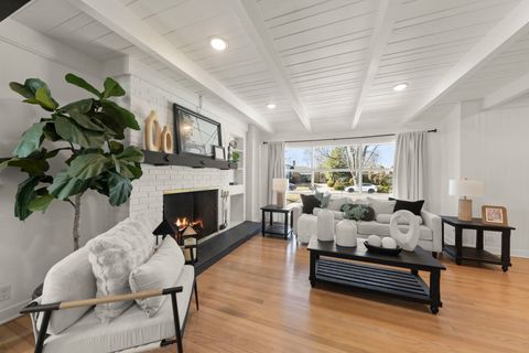 Tiny photo for 9525 Parkside Avenue, Oak Lawn, IL 60453 (MLS # 12608584)