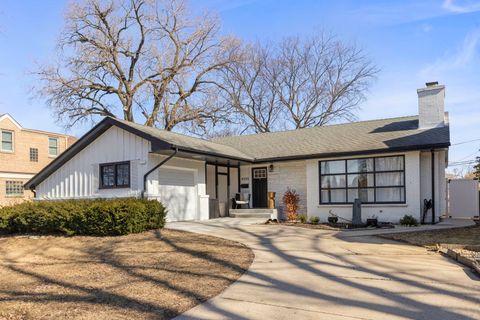 Tiny photo for 9525 Parkside Avenue, Oak Lawn, IL 60453 (MLS # 12608584)