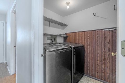 Tiny photo for 601 Bluff Street, Carol Stream, IL 60188 (MLS # 12530119)