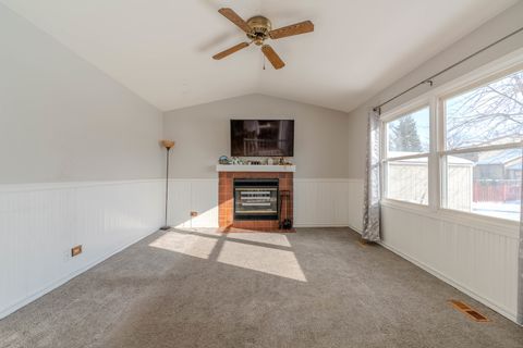 Tiny photo for 601 Bluff Street, Carol Stream, IL 60188 (MLS # 12530119)