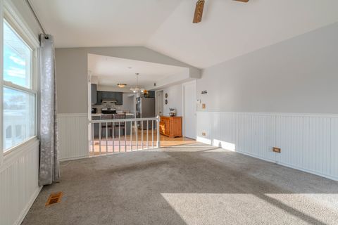 Tiny photo for 601 Bluff Street, Carol Stream, IL 60188 (MLS # 12530119)