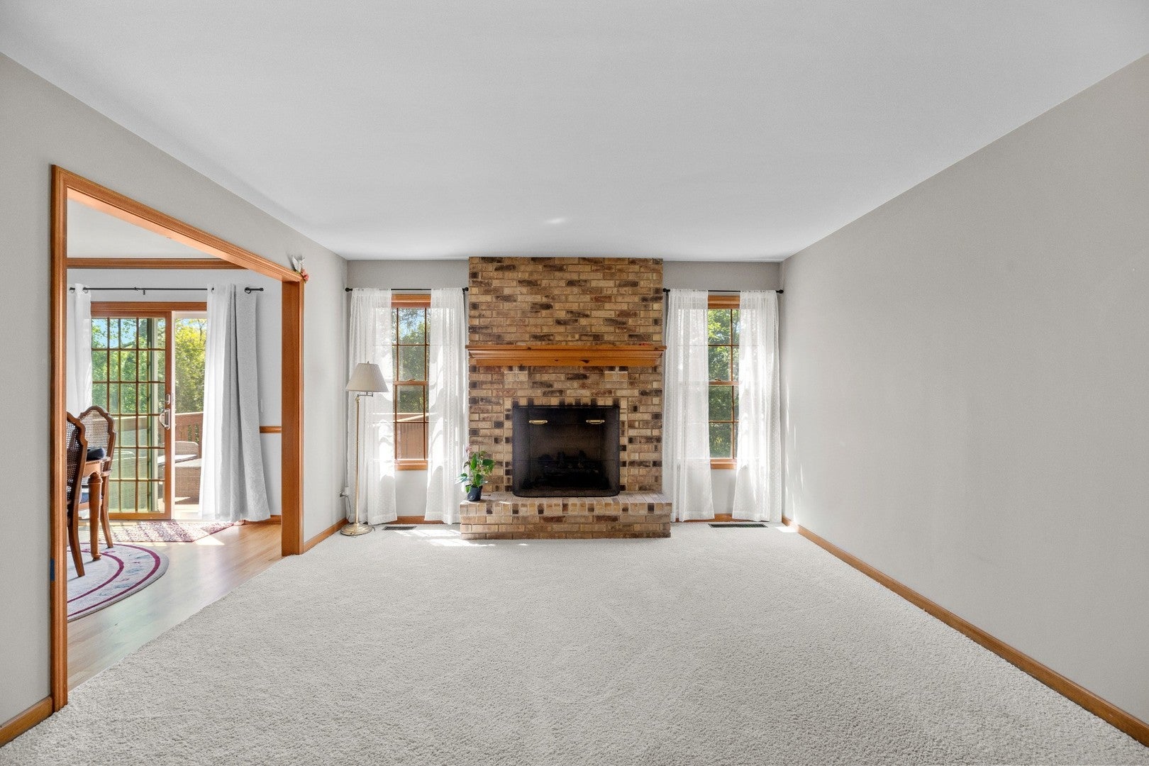 27W225 Ash Court
