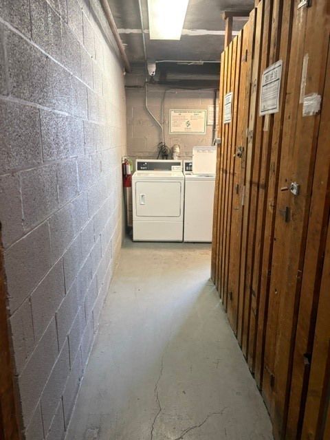 Tiny photo for 2411 W BALMORAL Avenue #3E, Chicago, IL 60625 (MLS # 12670769)