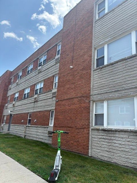 Tiny photo for 2411 W BALMORAL Avenue #3E, Chicago, IL 60625 (MLS # 12670769)