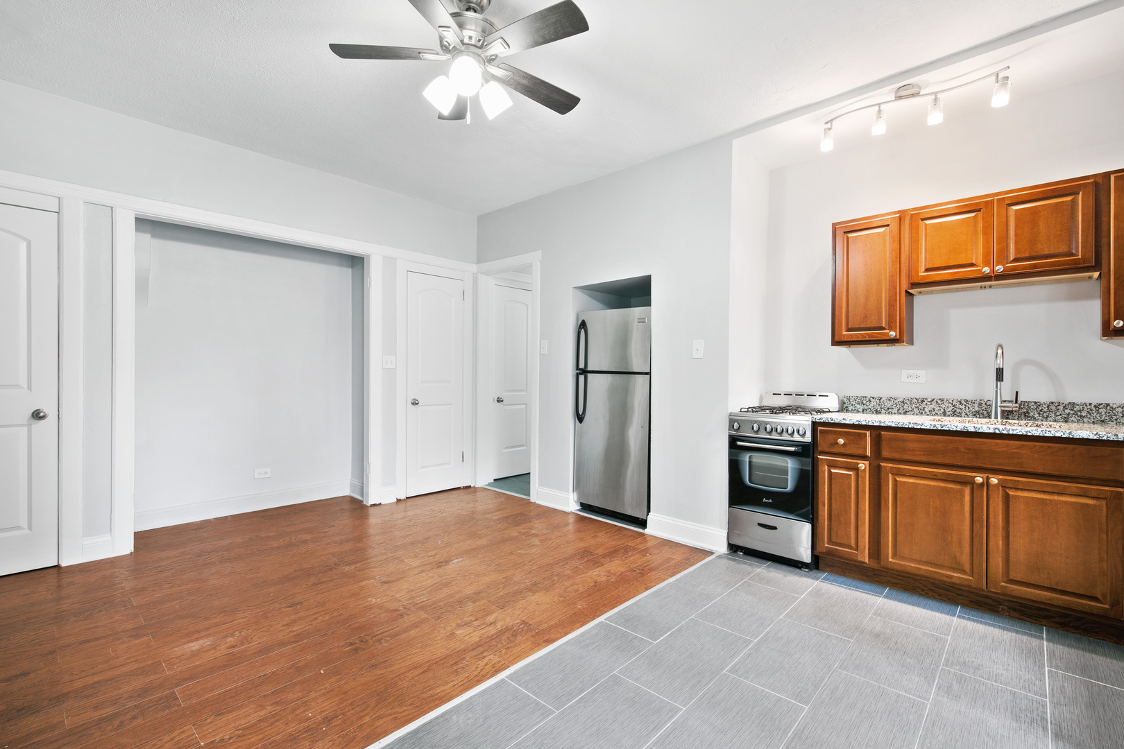 4555 N Malden Street 102
