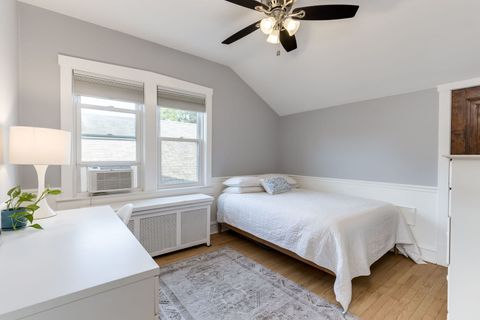 Tiny photo for 5706 N Moody Avenue, Chicago, IL 60646 (MLS # 12490226)
