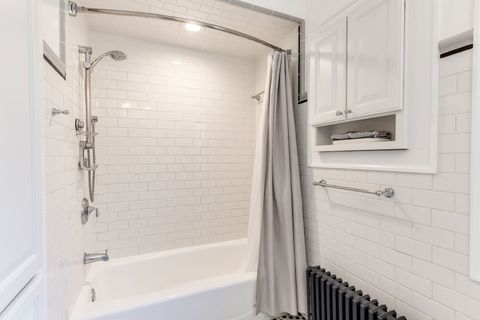 Tiny photo for 5706 N Moody Avenue, Chicago, IL 60646 (MLS # 12490226)