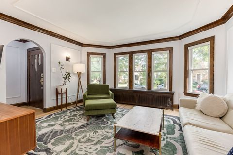 Tiny photo for 5706 N Moody Avenue, Chicago, IL 60646 (MLS # 12490226)