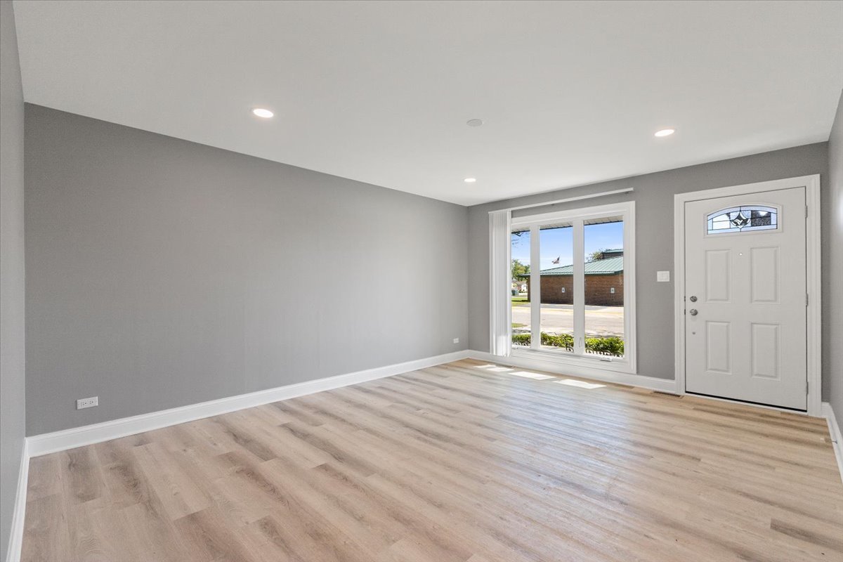 102 Ridgewood Road