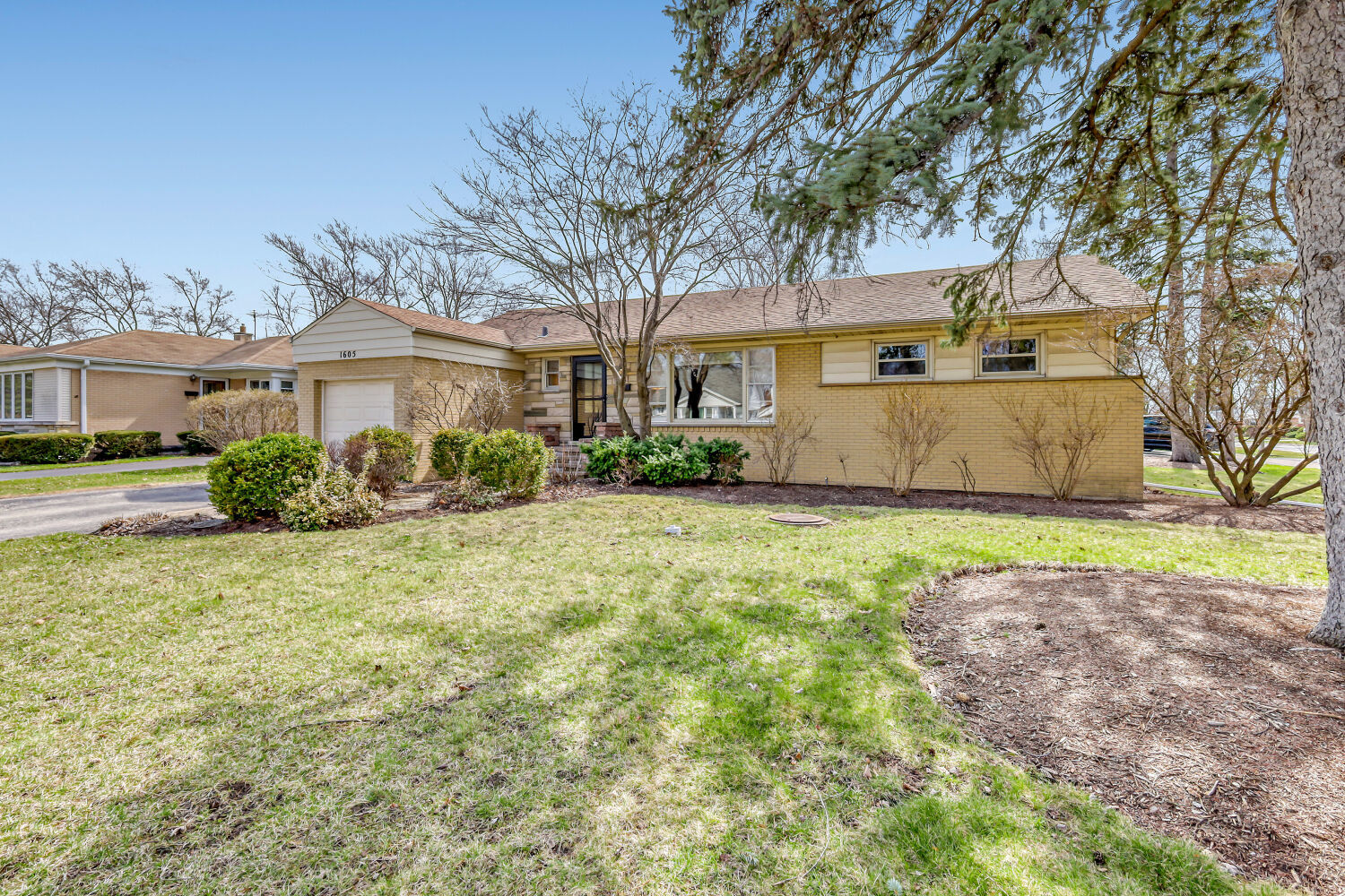 1605 W Fremont Street