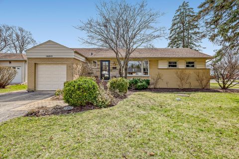 Photo of 1605 W Fremont Street, Arlington Heights, IL 60005 (MLS # 12601219)