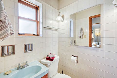 Tiny photo for 1605 W Fremont Street, Arlington Heights, IL 60005 (MLS # 12601219)