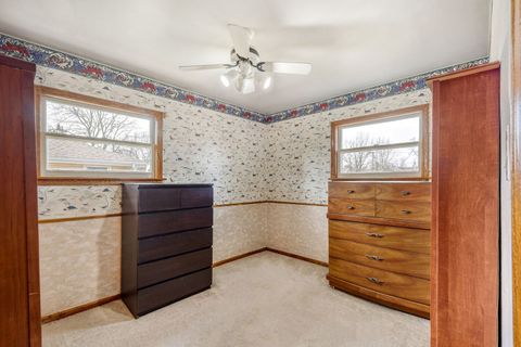 Tiny photo for 1605 W Fremont Street, Arlington Heights, IL 60005 (MLS # 12601219)