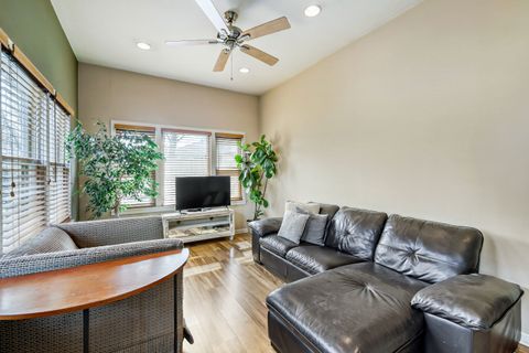 Tiny photo for 1605 W Fremont Street, Arlington Heights, IL 60005 (MLS # 12601219)