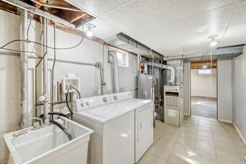 Tiny photo for 1605 W Fremont Street, Arlington Heights, IL 60005 (MLS # 12601219)