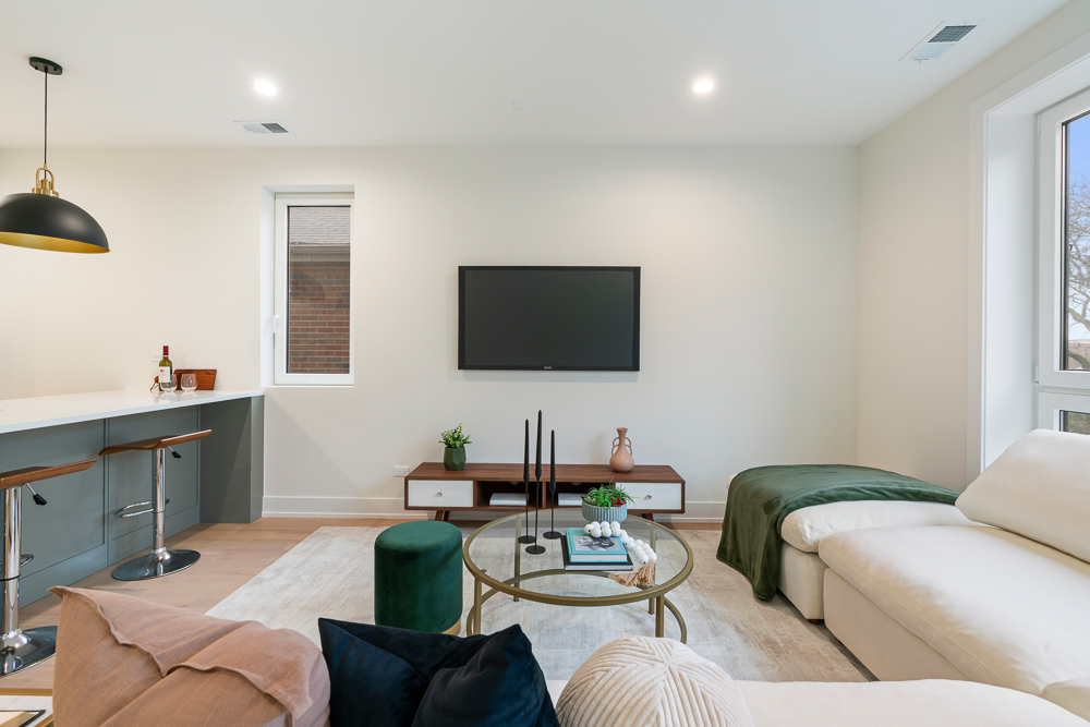 1107 W Vernon Park Place 2