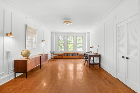 Tiny photo for 5000 S East End Avenue #2A, Chicago, IL 60615 (MLS # 12734841)